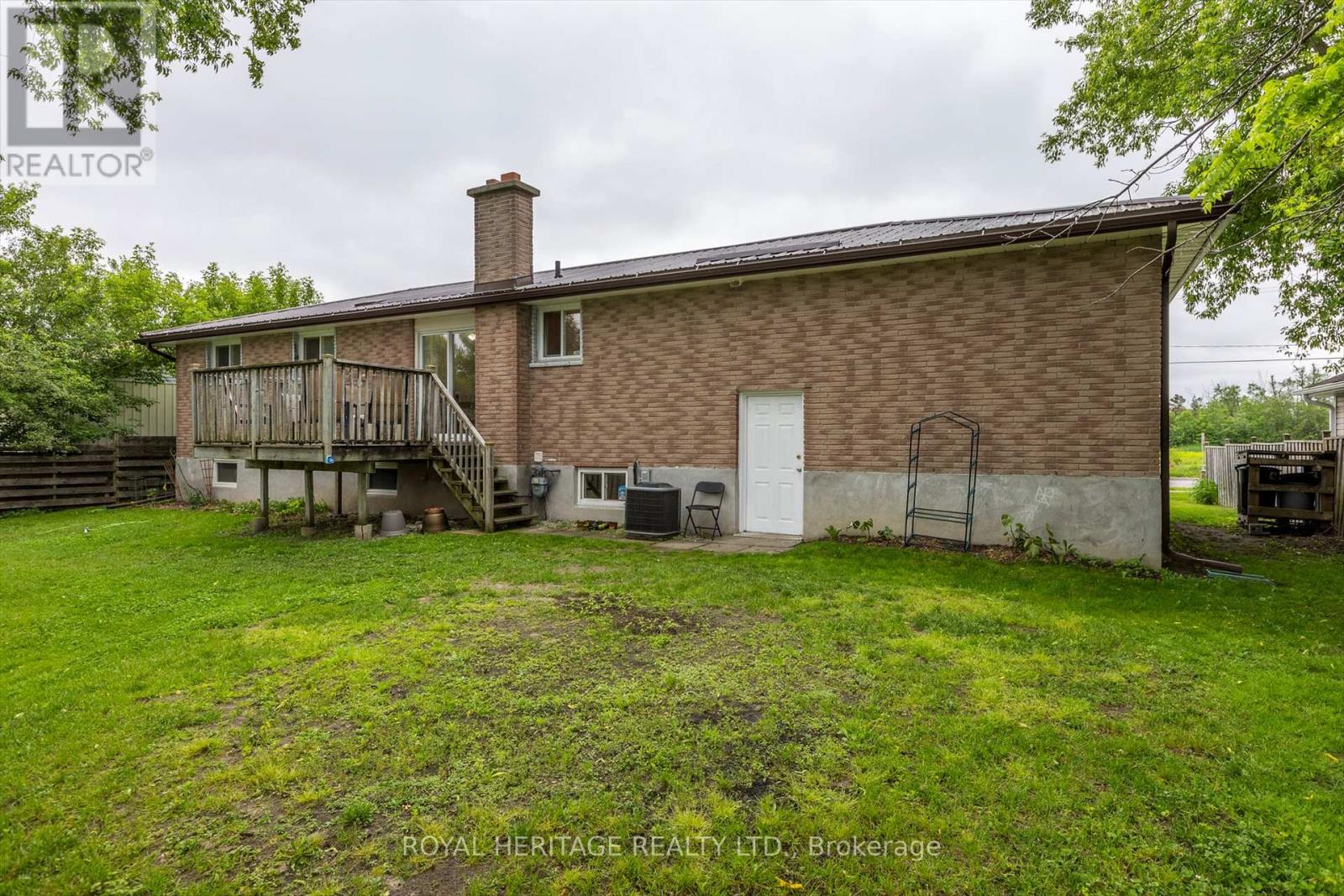 64 George Street W, Kawartha Lakes, Ontario  K9V 5H9 - Photo 37 - X12209745