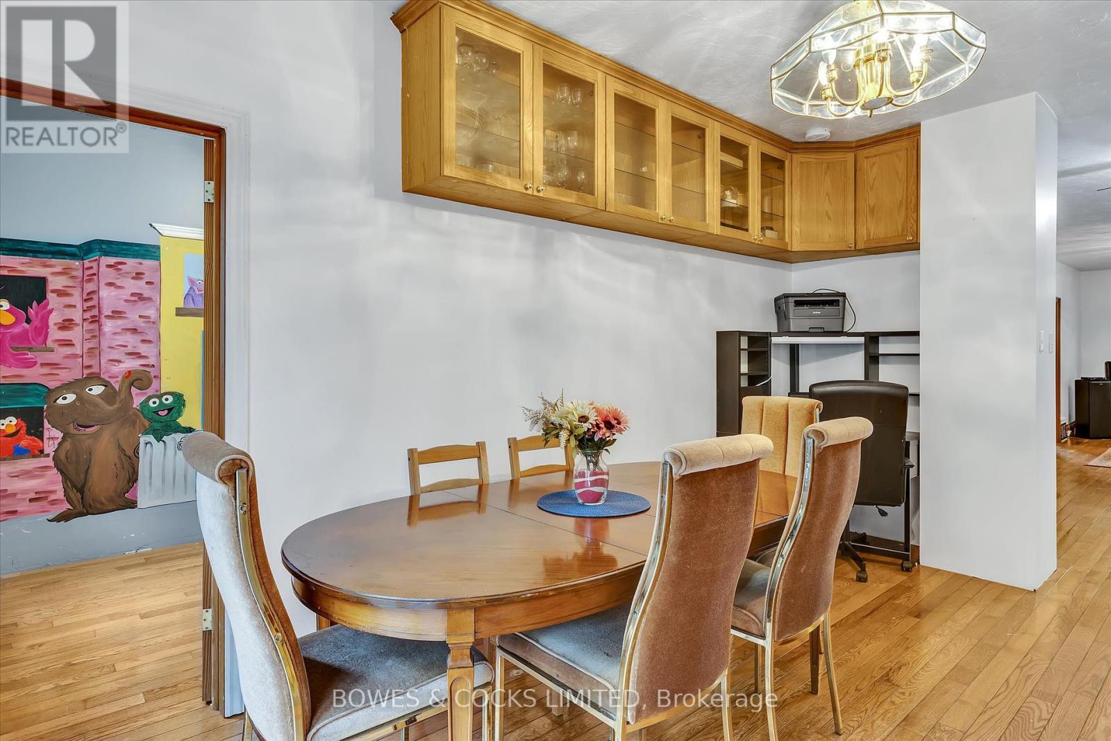 631 Downie Street, Peterborough, Ontario K9H 4K2 - Photo 16 - X12209839