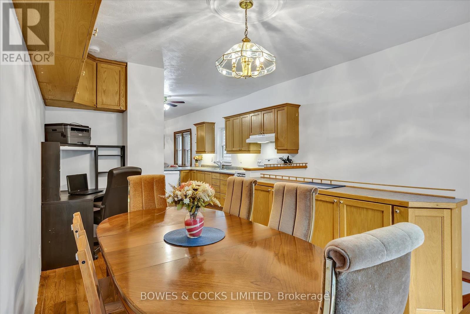 631 Downie Street, Peterborough, Ontario K9H 4K2 - Photo 17 - X12209839