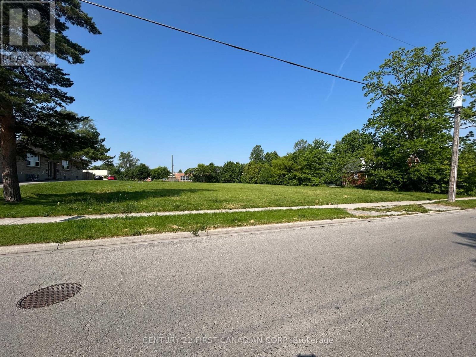 225 GREENWOOD AVENUE, London South, Ontario