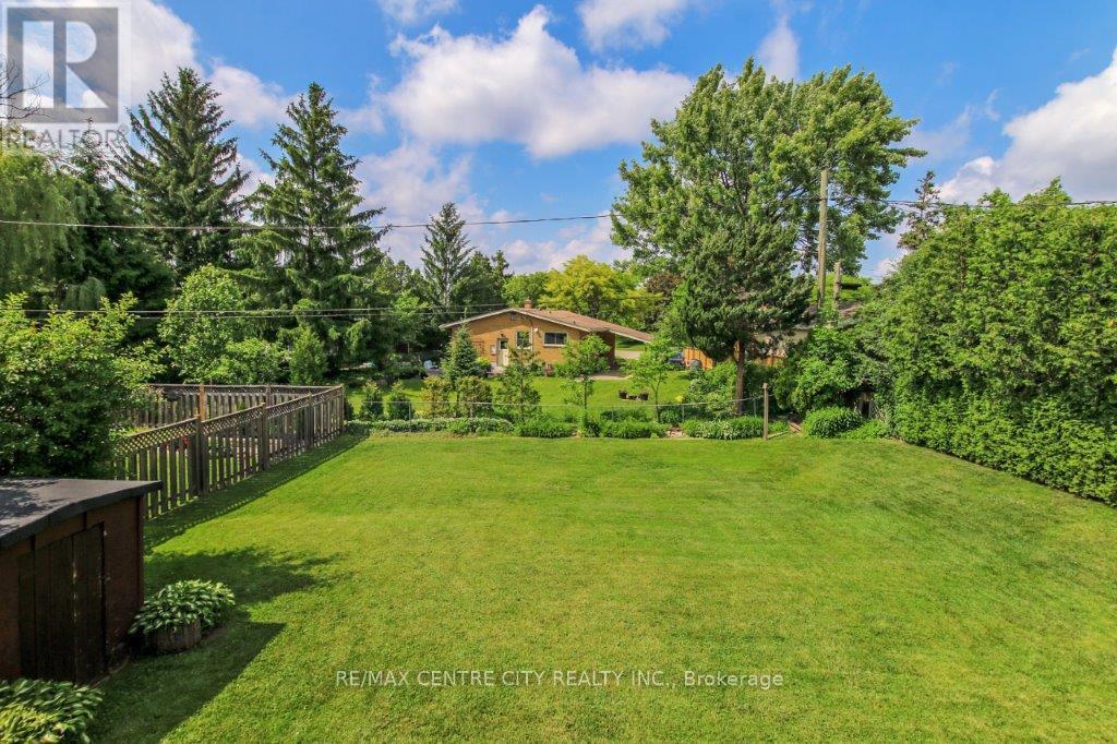 294 Burlington Crescent, London South (South J), Ontario  N5Z 3G5 - Photo 15 - X12209724