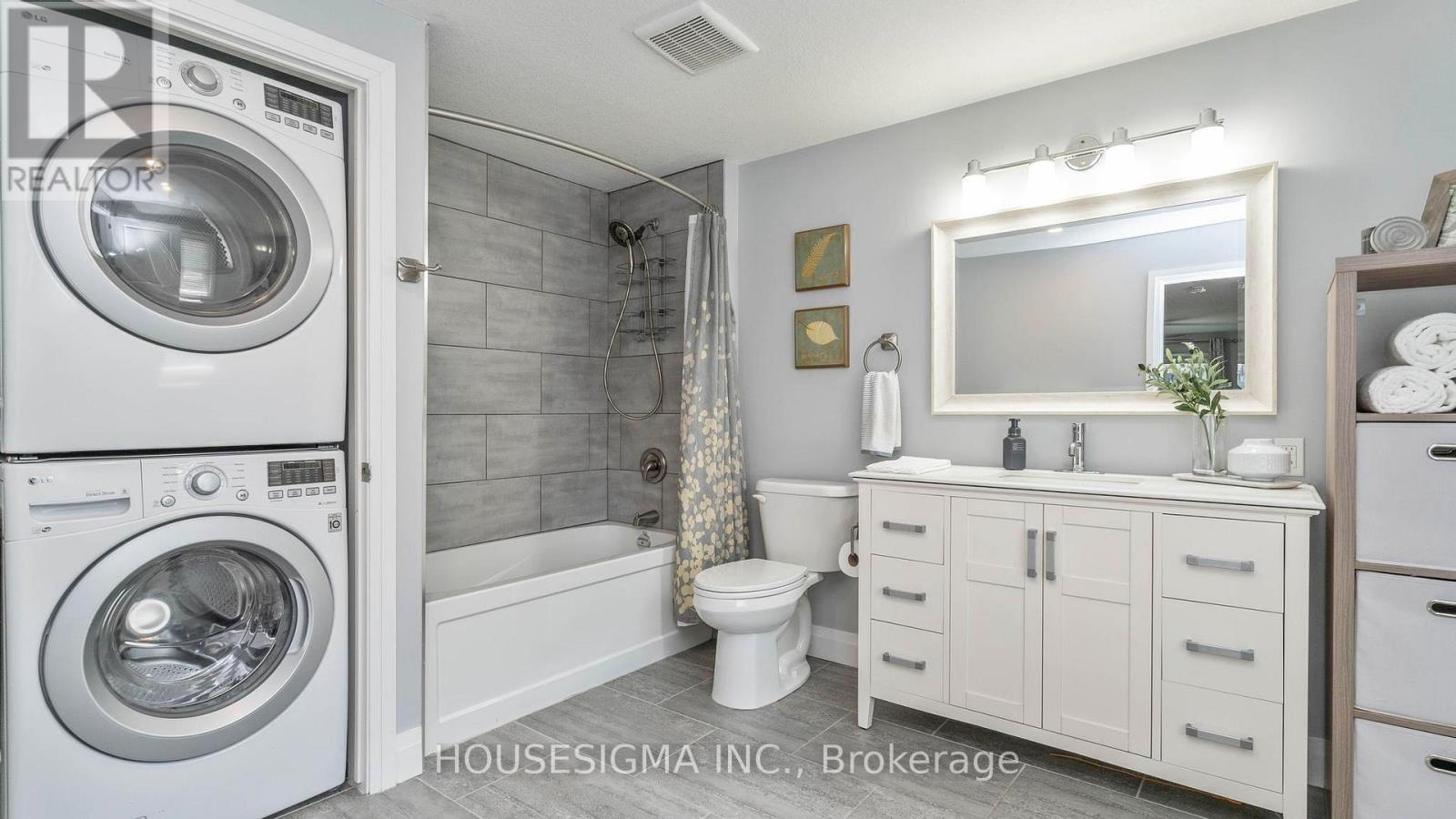 17 Hunt Village Crescent, London North (North L), Ontario  N6H 4A2 - Photo 20 - X12209747