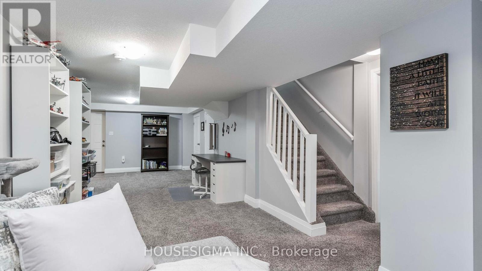 17 Hunt Village Crescent, London North (North L), Ontario  N6H 4A2 - Photo 29 - X12209747