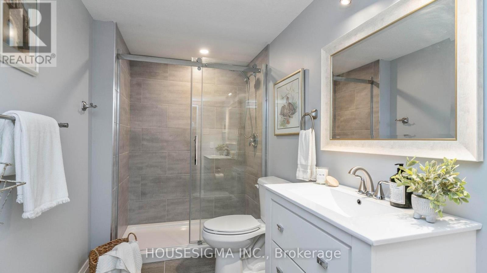 17 Hunt Village Crescent, London North (North L), Ontario  N6H 4A2 - Photo 31 - X12209747