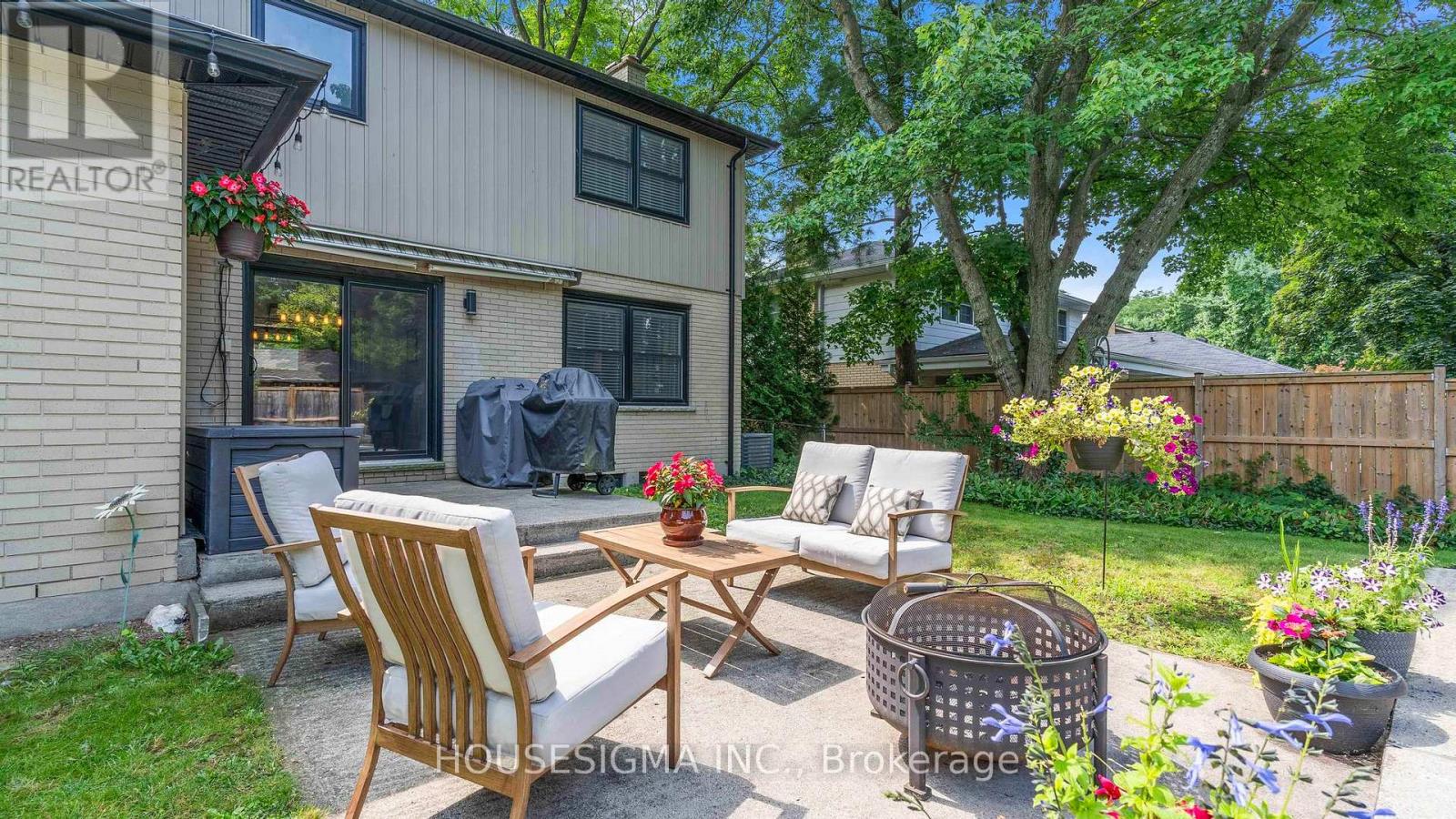 17 Hunt Village Crescent, London North (North L), Ontario  N6H 4A2 - Photo 39 - X12209747