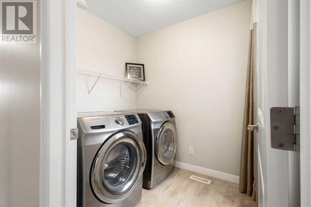 338 Evansglen Drive Nw, Calgary, Alberta  T3P 0X7 - Photo 31 - A2229297