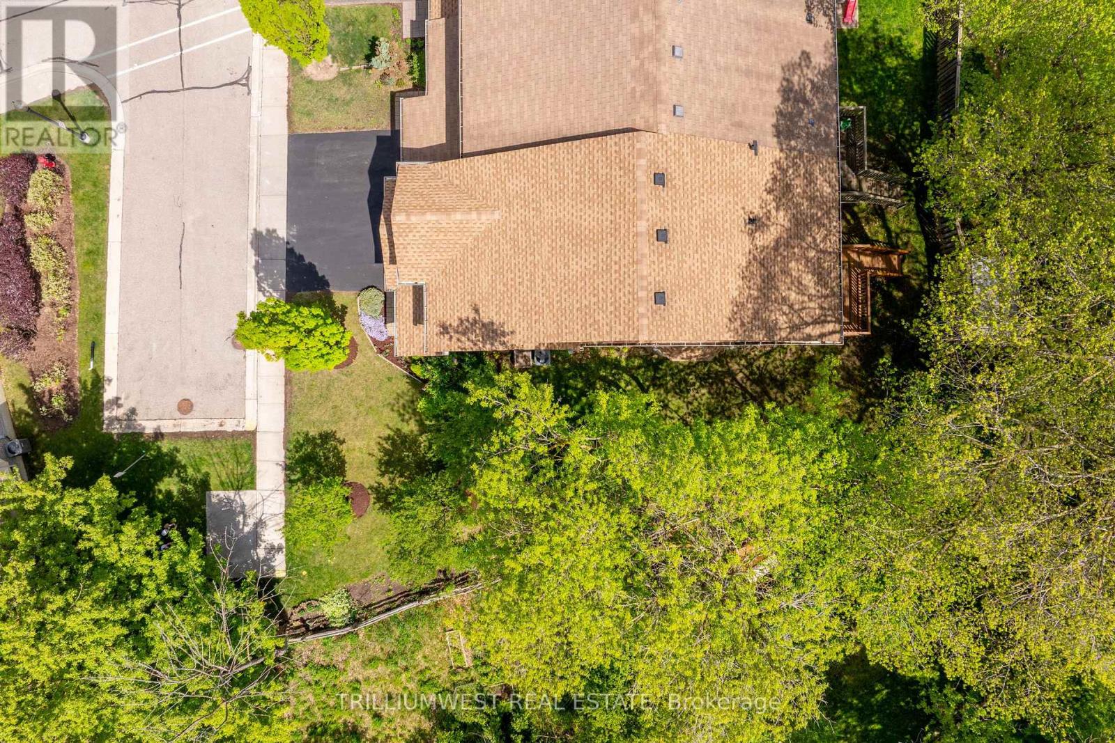 35 - 105 Pinnacle Drive, Kitchener, Ontario  N2P 1B8 - Photo 44 - X12166780