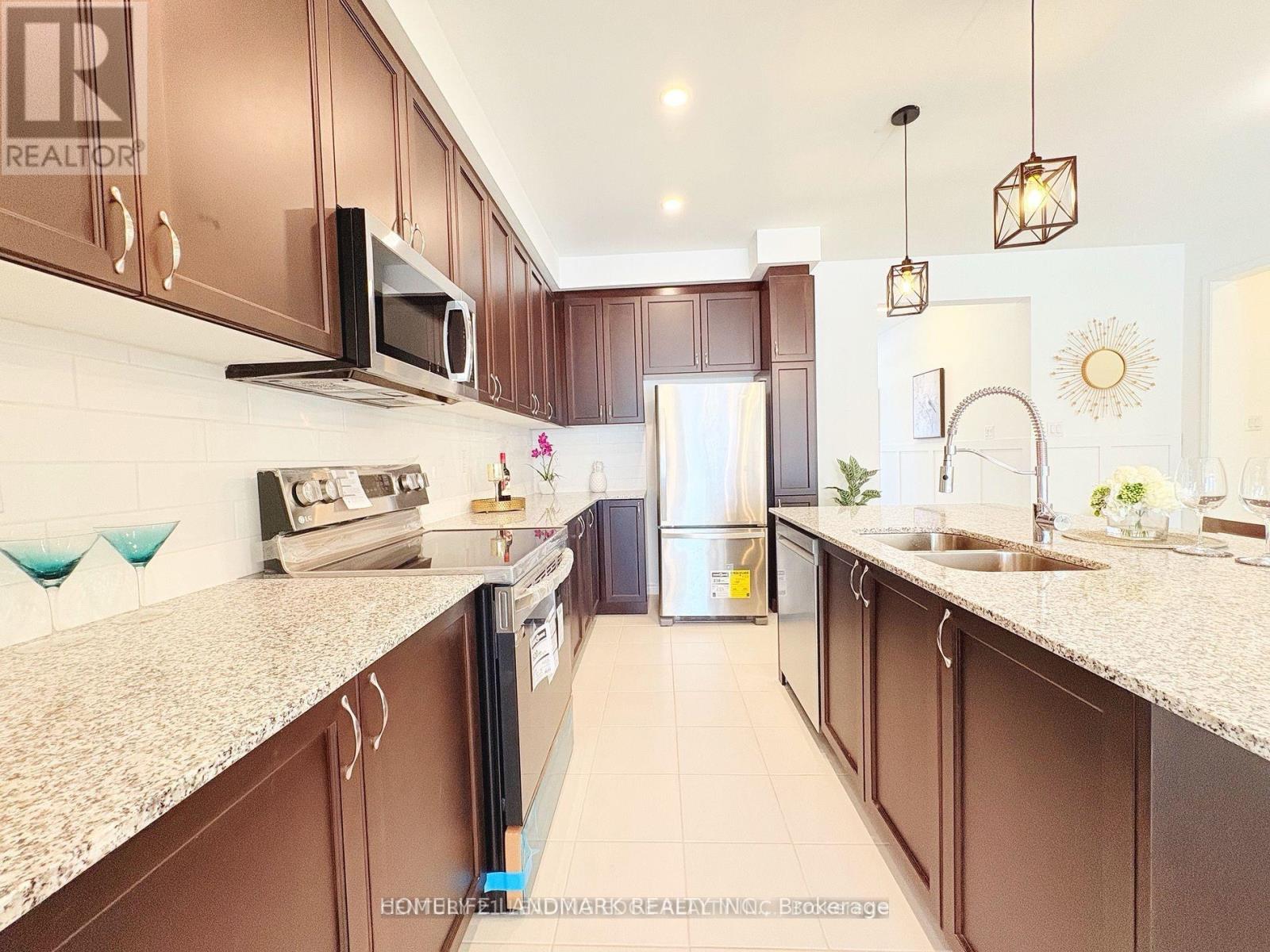 29 Dyer Crescent, Bracebridge, Ontario  P1L 0N4 - Photo 13 - X12206621