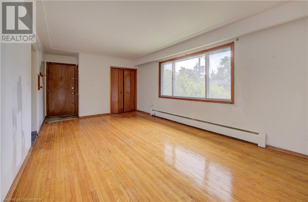 126 Clive Street Unit# 4, Kitchener, Ontario  N2H 3N6 - Photo 2 - 40739587