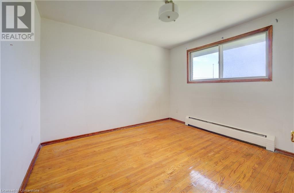 126 Clive Street Unit# 4, Kitchener, Ontario  N2H 3N6 - Photo 5 - 40739587