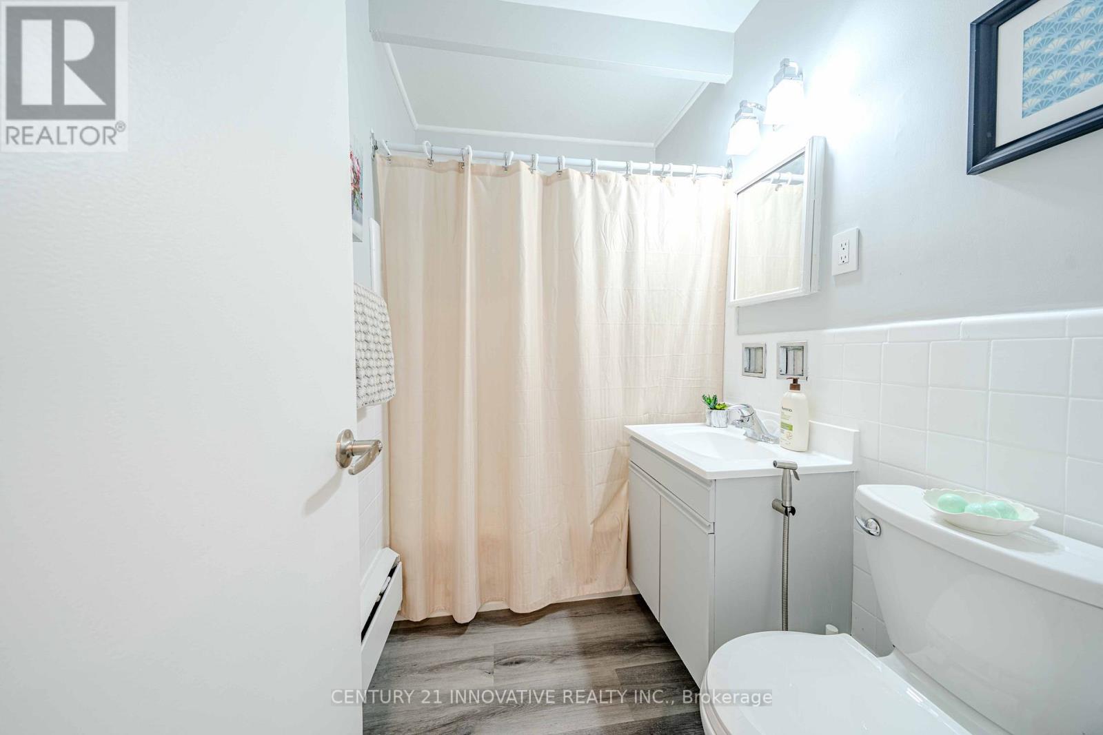 101 - 219 Wilson Avenue, Toronto, Ontario  M5M 3B2 - Photo 31 - C12125094