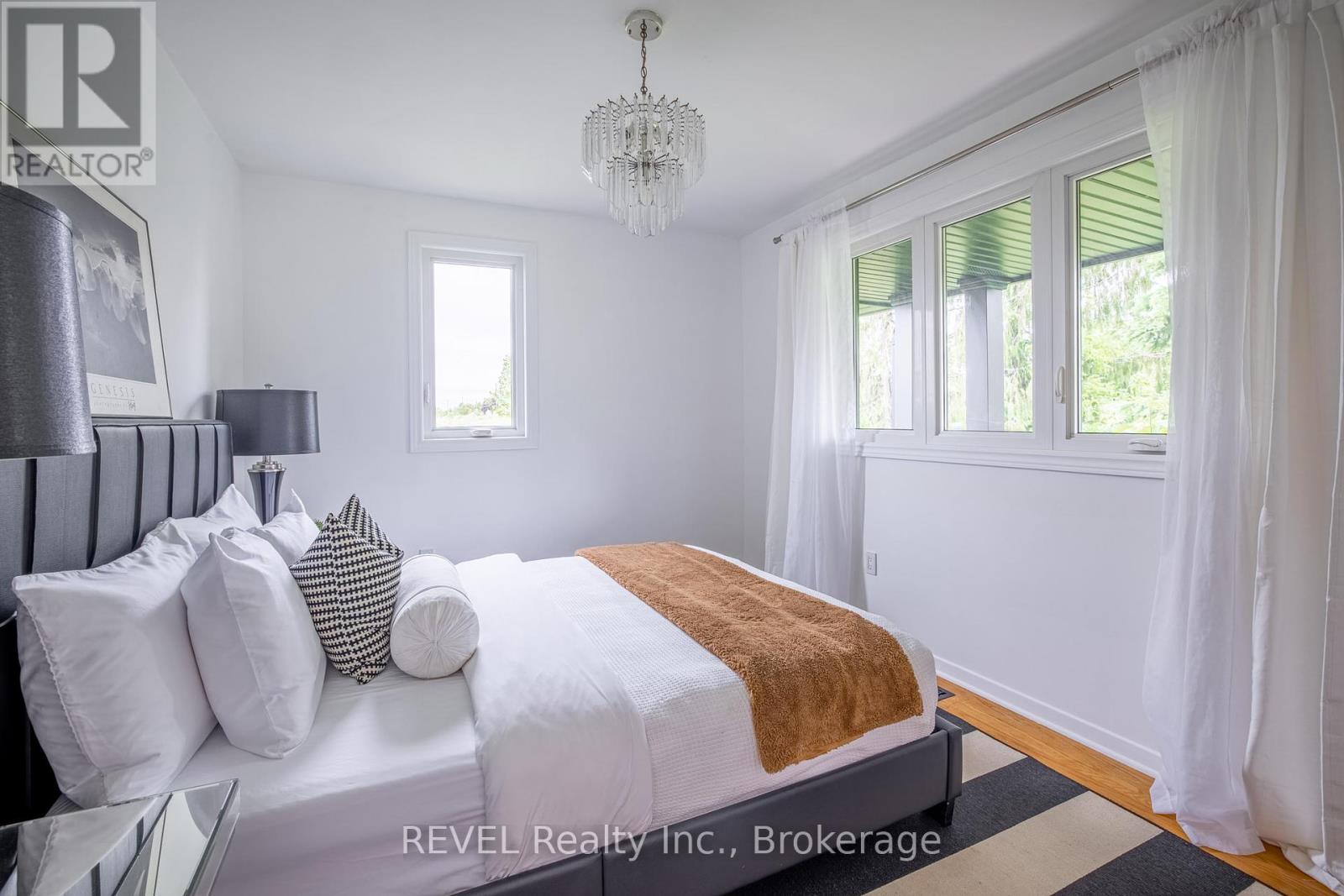 238 Queenston Road, Niagara-On-The-Lake, Ontario  L0S 1J0 - Photo 20 - X12209740