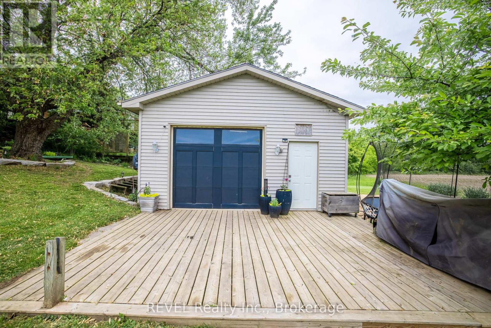 238 Queenston Road, Niagara-On-The-Lake, Ontario  L0S 1J0 - Photo 40 - X12209740