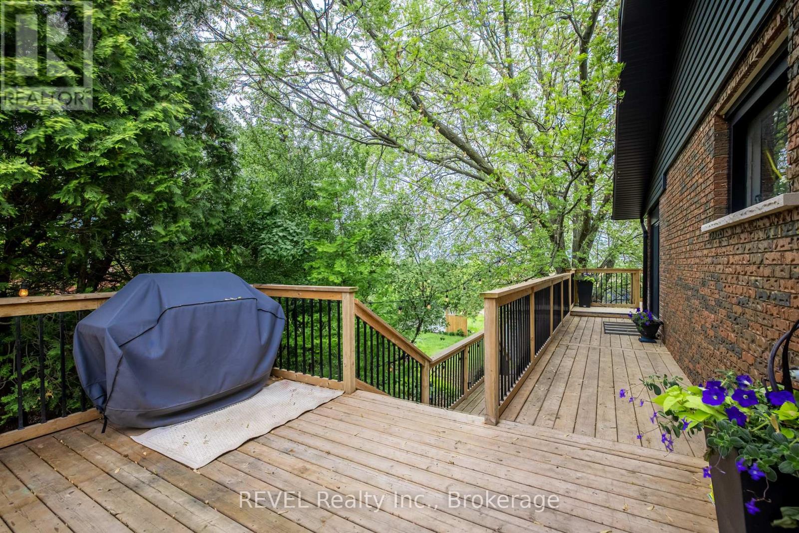 238 Queenston Road, Niagara-On-The-Lake, Ontario  L0S 1J0 - Photo 43 - X12209740