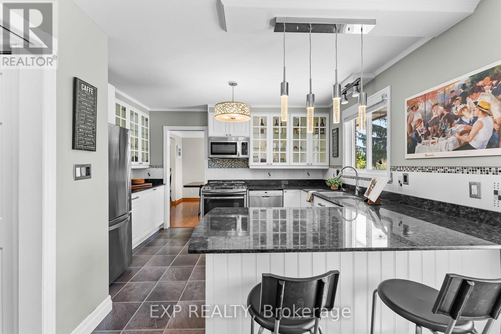19 Oak Court, Welland (Prince Charles), Ontario  L3C 4V1 - Photo 17 - X12209800