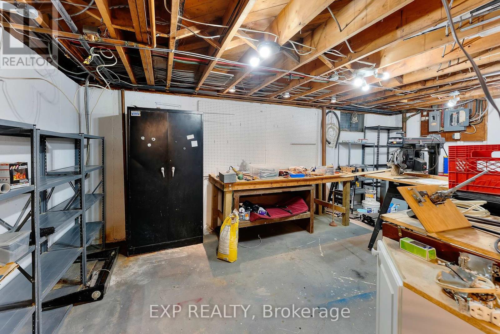 19 Oak Court, Welland (Prince Charles), Ontario  L3C 4V1 - Photo 33 - X12209800