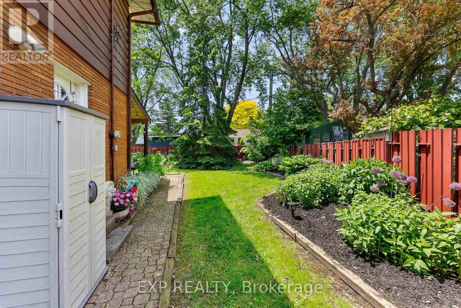 19 Oak Court, Welland (Prince Charles), Ontario  L3C 4V1 - Photo 35 - X12209800