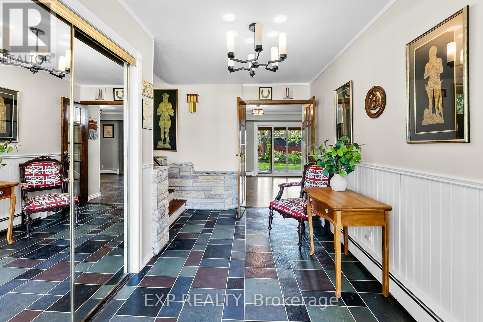 19 Oak Court, Welland (Prince Charles), Ontario  L3C 4V1 - Photo 7 - X12209800