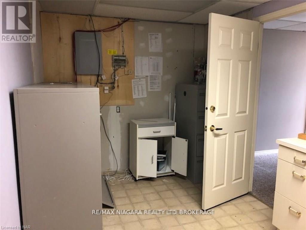 145 Lake Street, St. Catharines (Downtown), Ontario  L2R 5Y4 - Photo 11 - X12209825