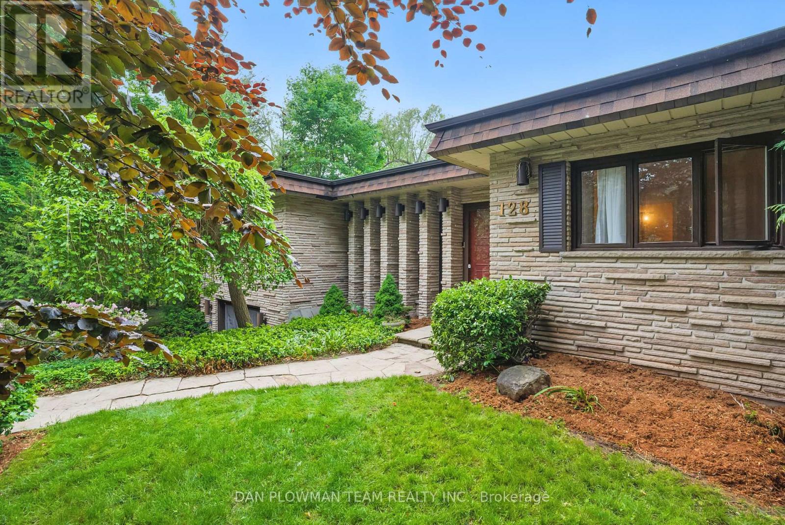 128 Marica Avenue, Oshawa, Ontario  L1G 3G8 - Photo 5 - E12207710