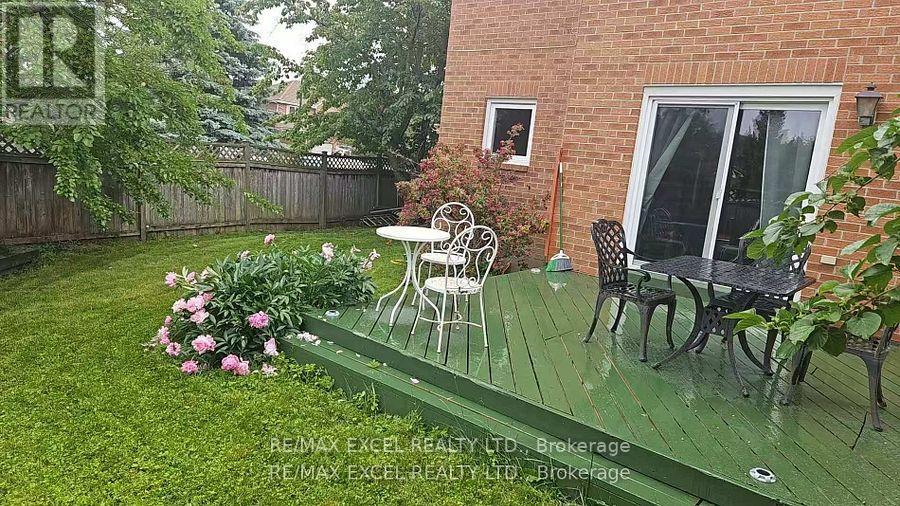 61 Nadine Crescent, Markham, Ontario  L3R 7Y7 - Photo 9 - N12195938
