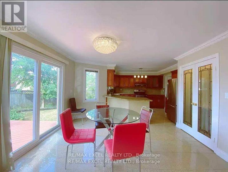 61 Nadine Crescent, Markham, Ontario  L3R 7Y7 - Photo 2 - N12195938