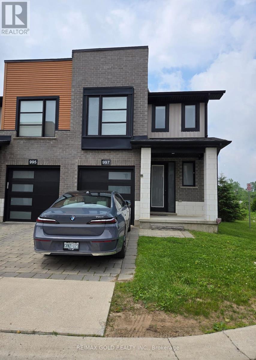 997 WEST VILLAGE SQUARE, London North, Ontario