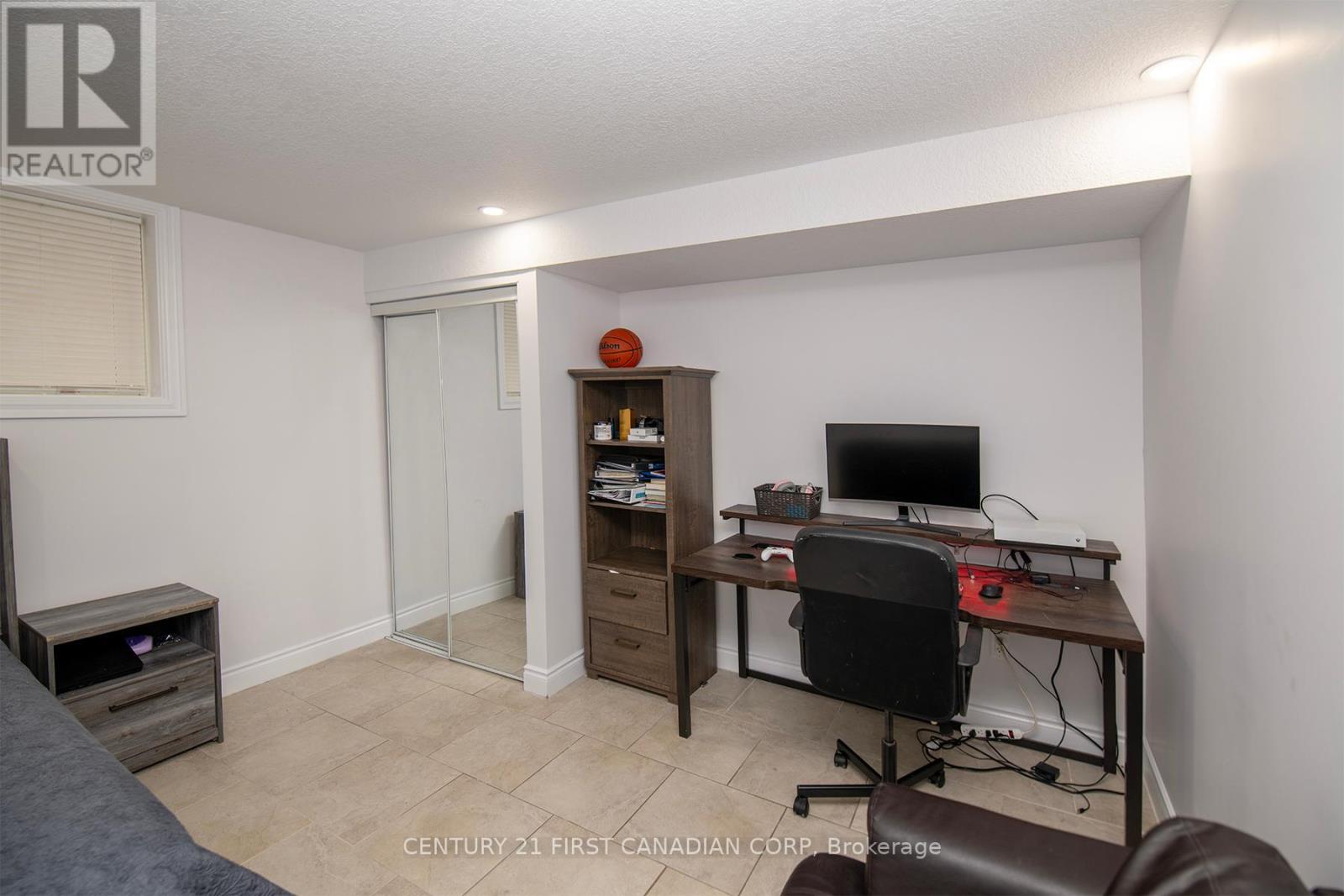1728 Beaverbrook Avenue, London North, Ontario  N6H 0E4 - Photo 27 - X12208070