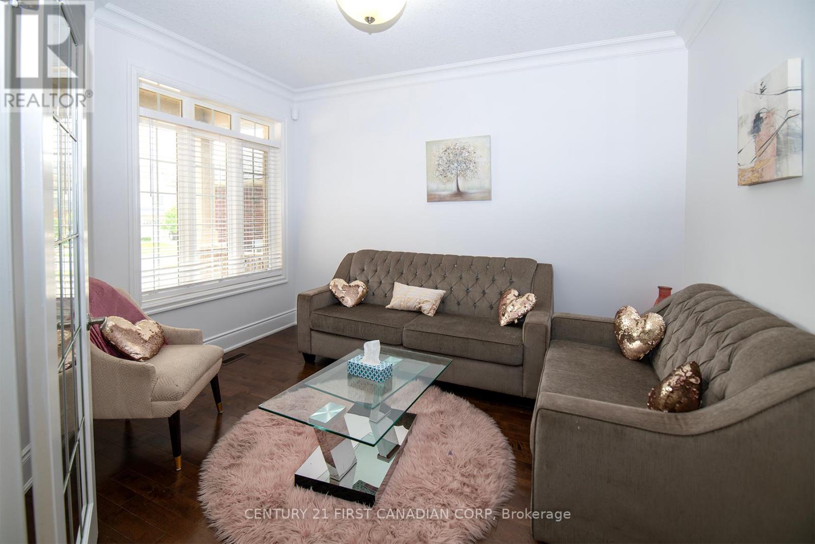 1728 Beaverbrook Avenue, London North, Ontario  N6H 0E4 - Photo 4 - X12208070