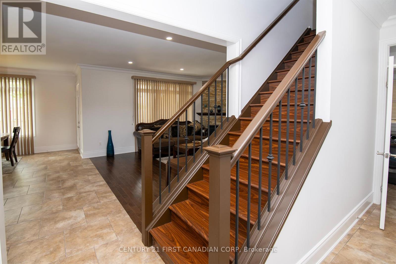 1728 Beaverbrook Avenue, London North, Ontario  N6H 0E4 - Photo 9 - X12208070