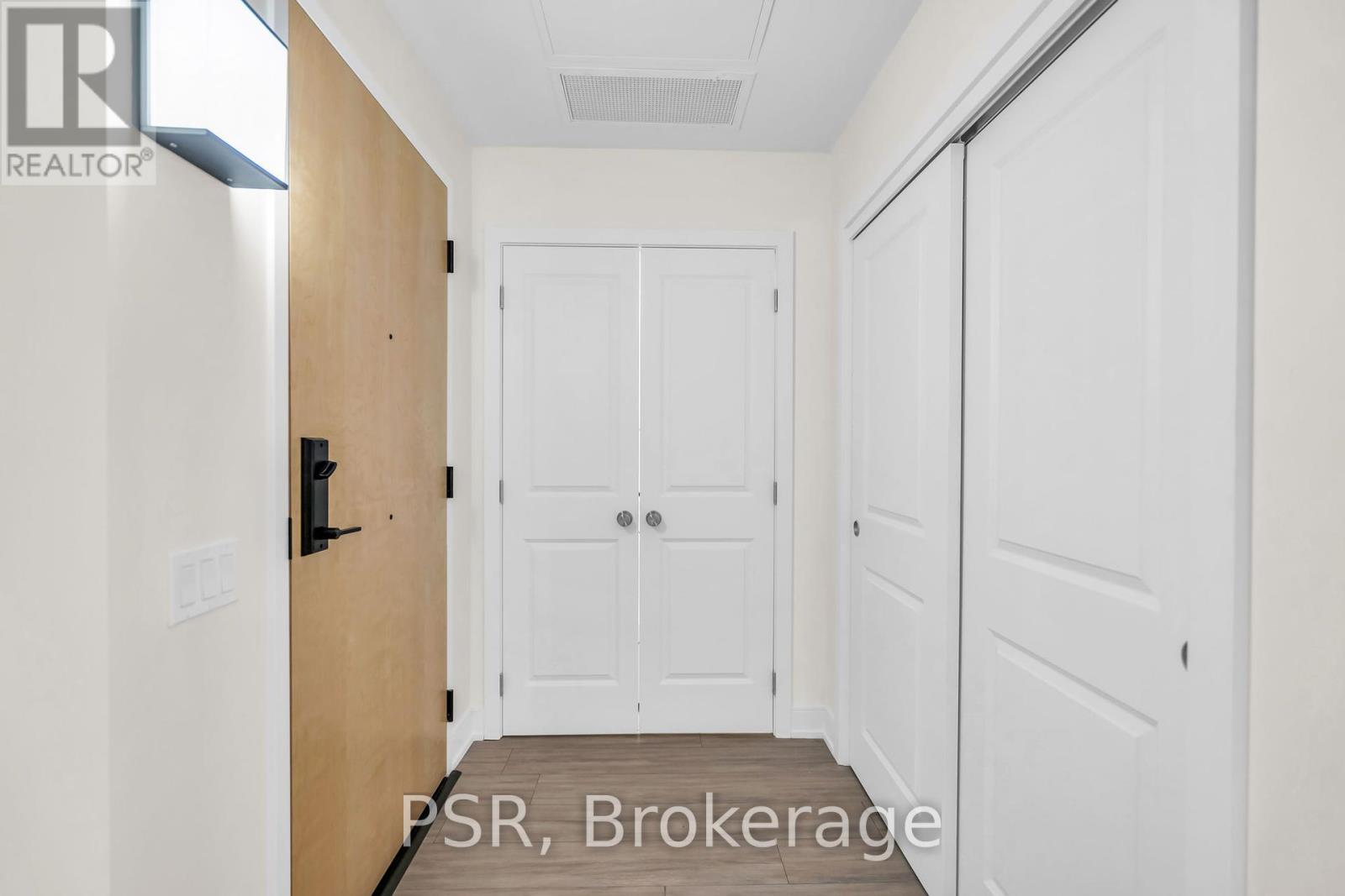 309 - 121 Mary Street, Clearview, Ontario  L0M 1G0 - Photo 9 - S12209715