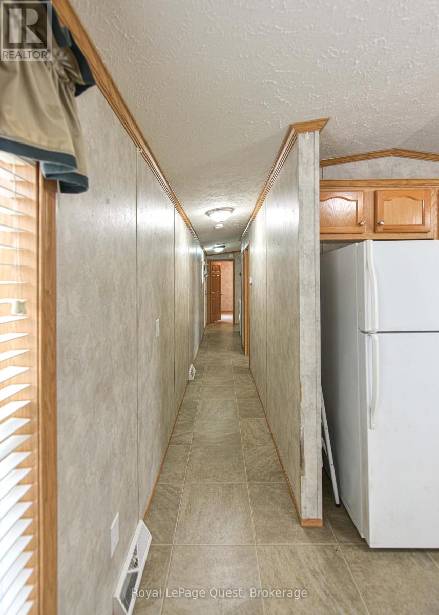 4106 Elaine Street, Severn, Ontario  L3V 6H4 - Photo 17 - S12209843