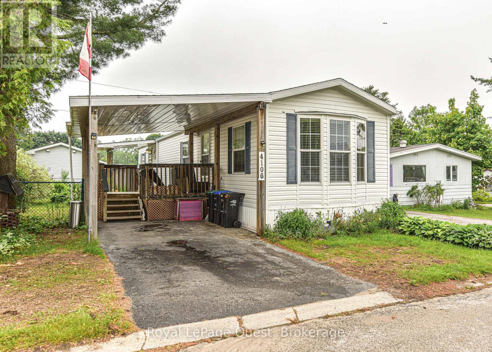 4106 Elaine Street, Severn, Ontario  L3V 6H4 - Photo 2 - S12209843