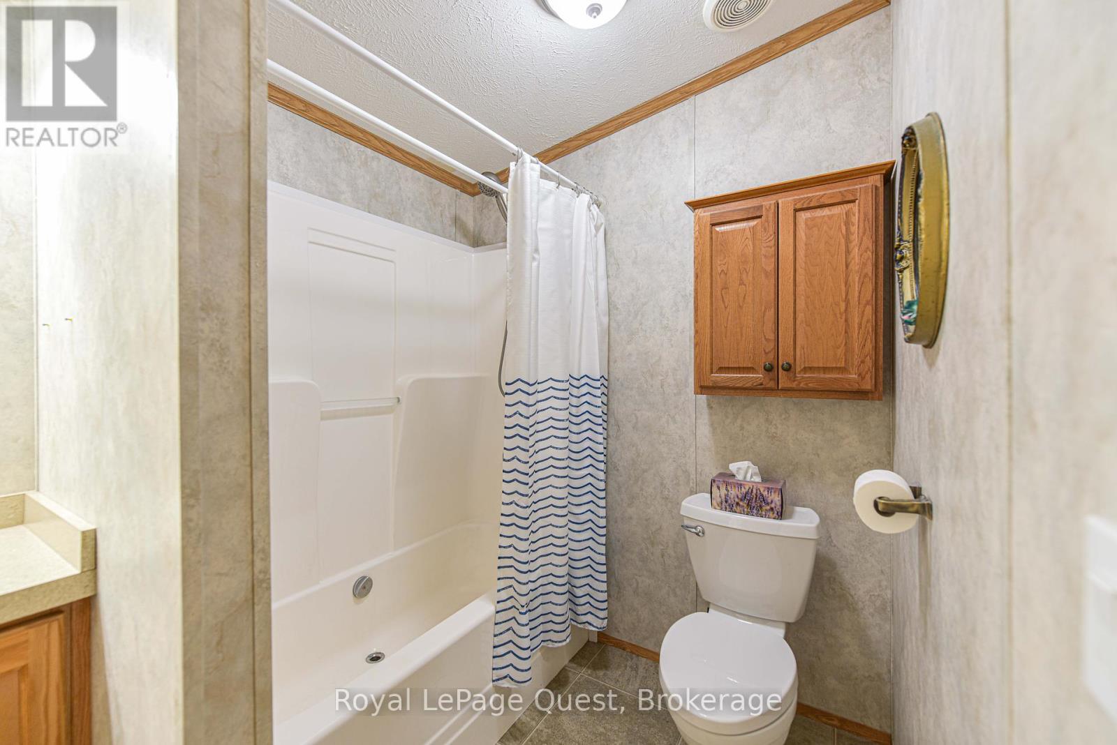 4106 Elaine Street, Severn, Ontario  L3V 6H4 - Photo 20 - S12209843