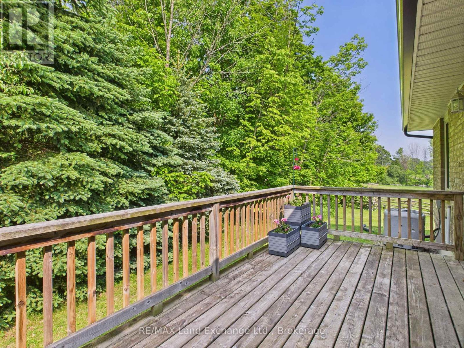 390 Paradise Lake Street, Huron-Kinloss, Ontario  N0G 2H0 - Photo 11 - X12209695