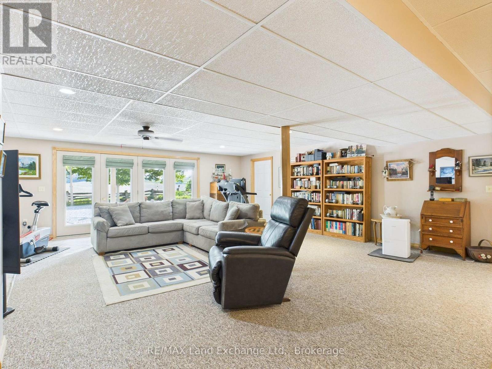 390 Paradise Lake Street, Huron-Kinloss, Ontario  N0G 2H0 - Photo 37 - X12209695