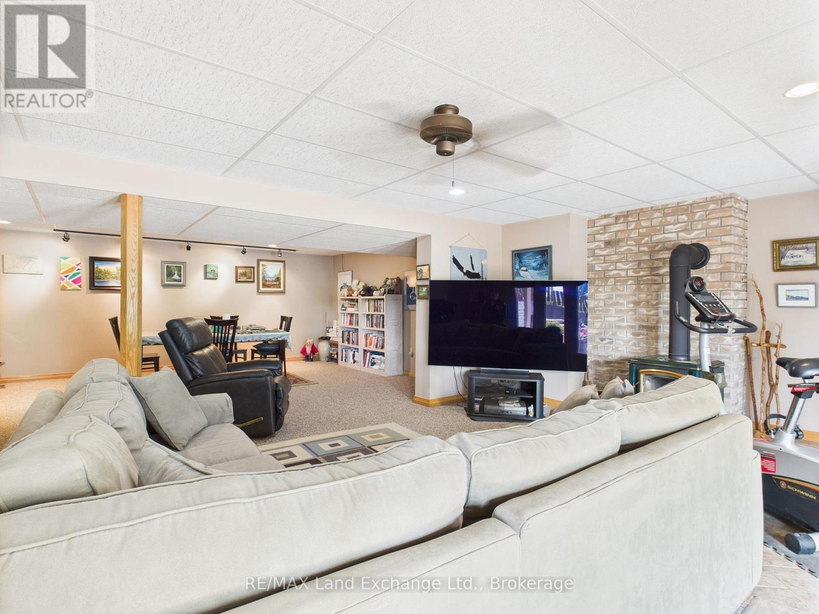 390 Paradise Lake Street, Huron-Kinloss, Ontario  N0G 2H0 - Photo 39 - X12209695