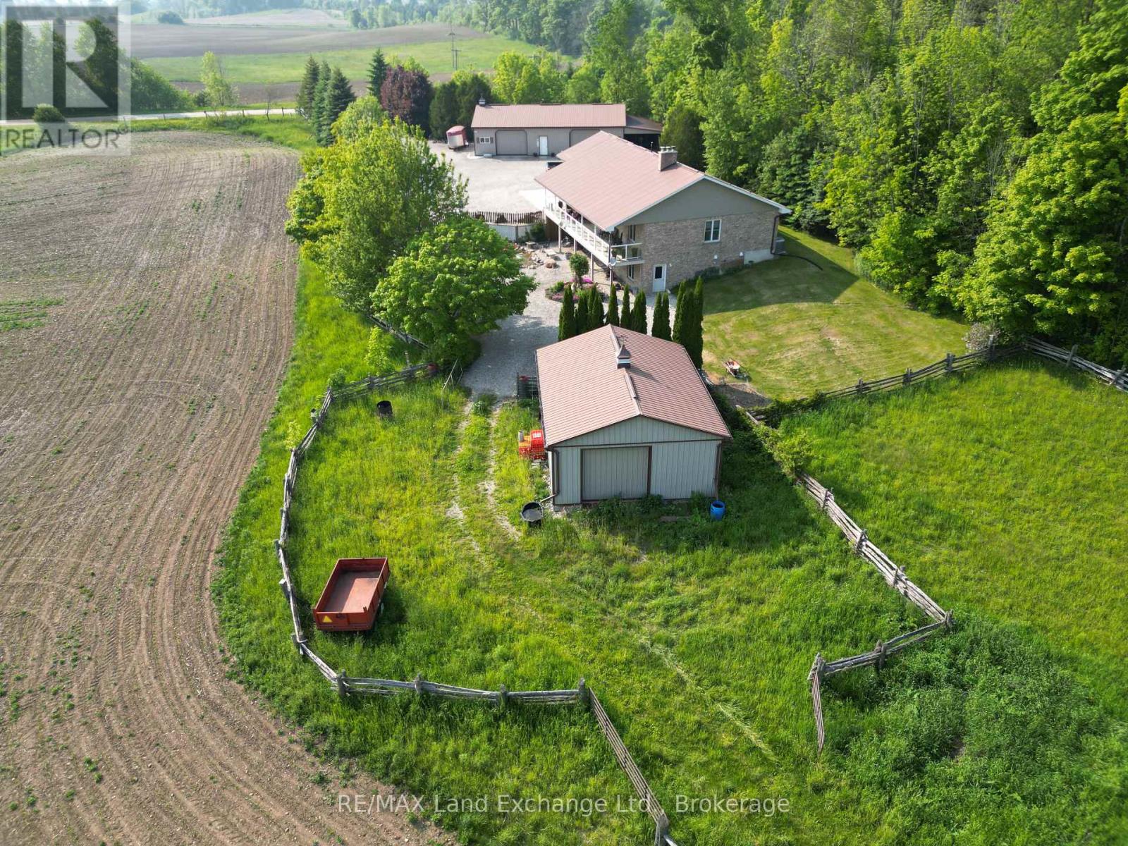 390 Paradise Lake Street, Huron-Kinloss, Ontario  N0G 2H0 - Photo 7 - X12209695