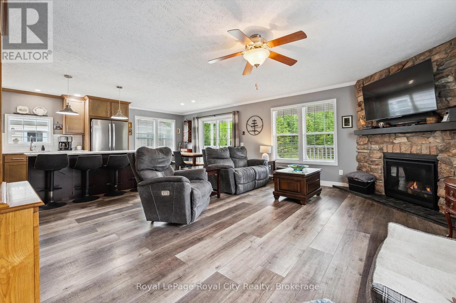 13 Basswood Road Pvt Road, Puslinch, Ontario  N0B 2J0 - Photo 11 - X12209770