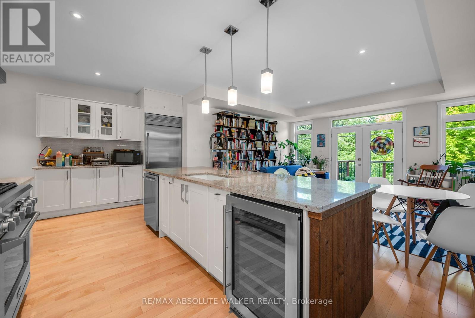 285 Kirchoffer Avenue, Ottawa, Ontario  K2A 1Y1 - Photo 11 - X12209801