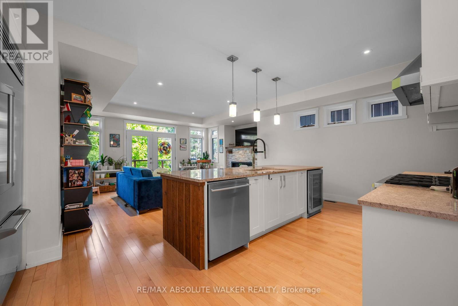 285 Kirchoffer Avenue, Ottawa, Ontario  K2A 1Y1 - Photo 12 - X12209801