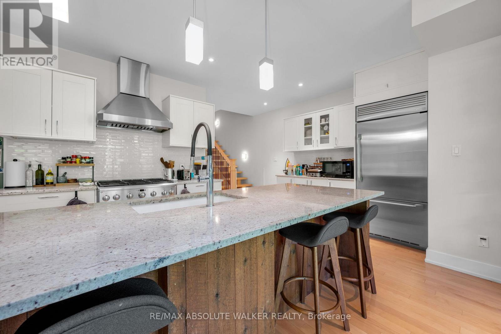285 Kirchoffer Avenue, Ottawa, Ontario  K2A 1Y1 - Photo 14 - X12209801
