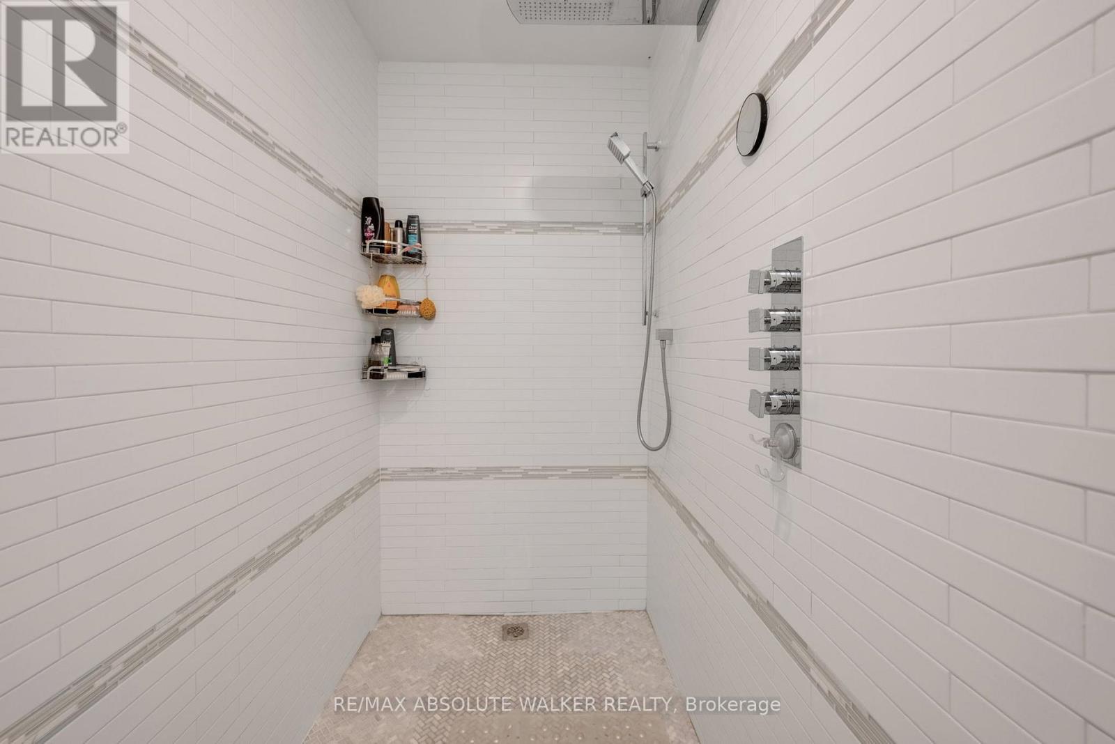 285 Kirchoffer Avenue, Ottawa, Ontario  K2A 1Y1 - Photo 25 - X12209801