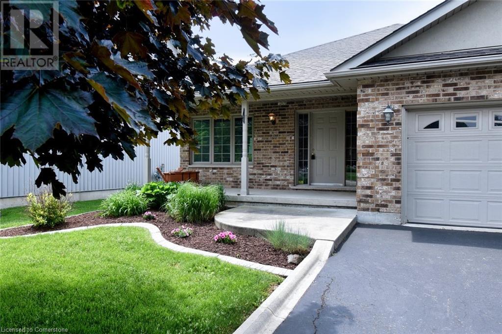 117 Dunrobin Drive, Caledonia, Ontario  N3W 2P4 - Photo 2 - 40739609