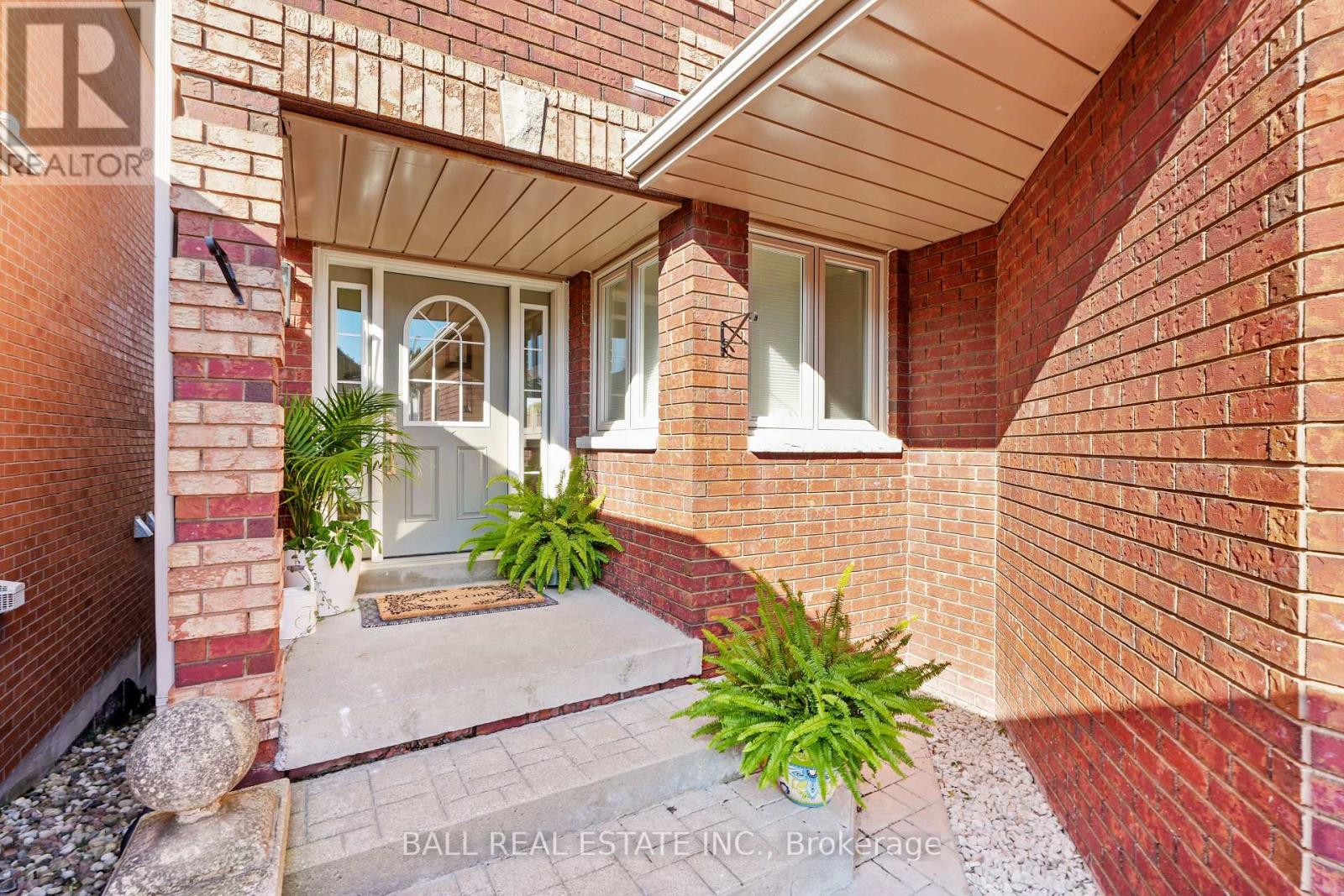 56 Oke Road, Clarington (Courtice), Ontario  L1E 2V1 - Photo 3 - E12209553