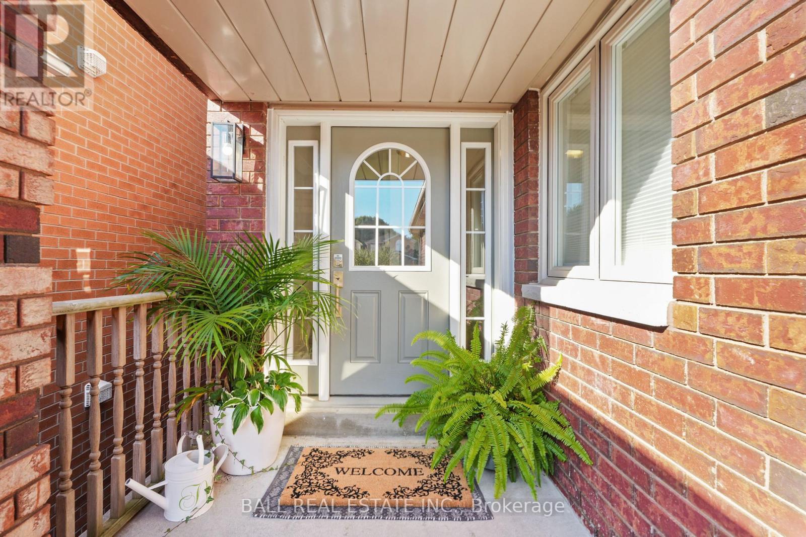 56 Oke Road, Clarington (Courtice), Ontario  L1E 2V1 - Photo 4 - E12209553