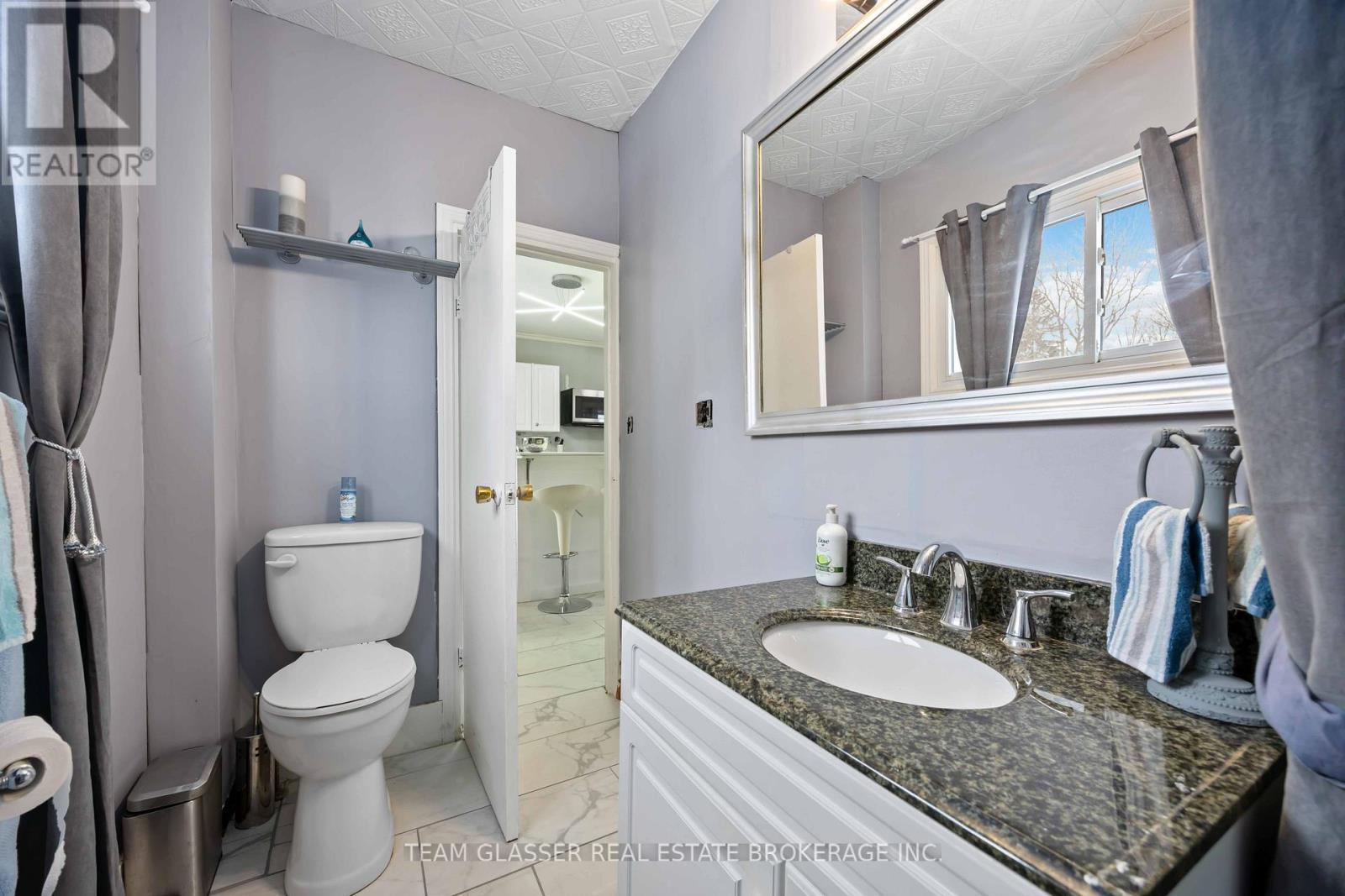 3240 Nauvoo Road, Brooke-Alvinston (Brooke Alvinston), Ontario  N0N 1A0 - Photo 19 - X12209671