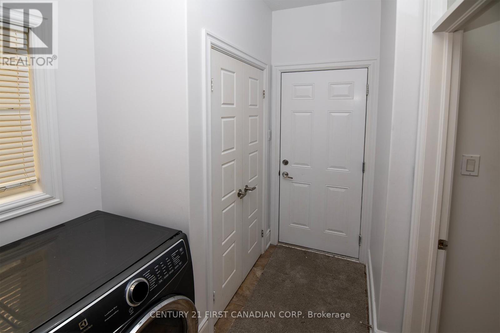 1728 Beaverbrook Avenue, London North, Ontario  N6H 0E4 - Photo 8 - X12208070