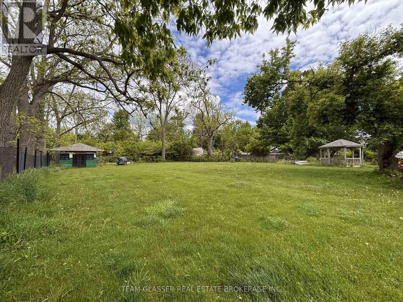 3240 Nauvoo Road, Brooke-Alvinston (Brooke Alvinston), Ontario  N0N 1A0 - Photo 33 - X12209671
