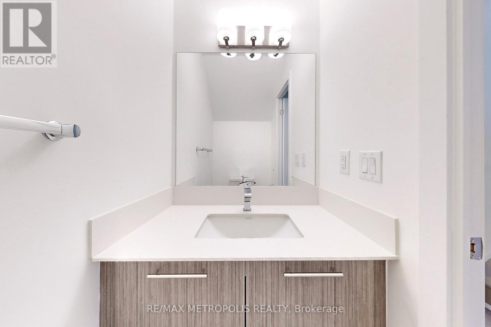 42 - 871 Sheppard Avenue W, Toronto, Ontario  M3H 0E8 - Photo 7 - C12209558